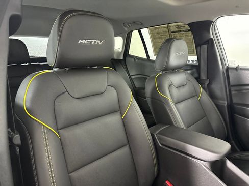 Used 2026 Chevrolet Trax ACTIV w/ Sunroof Package FWD image 28