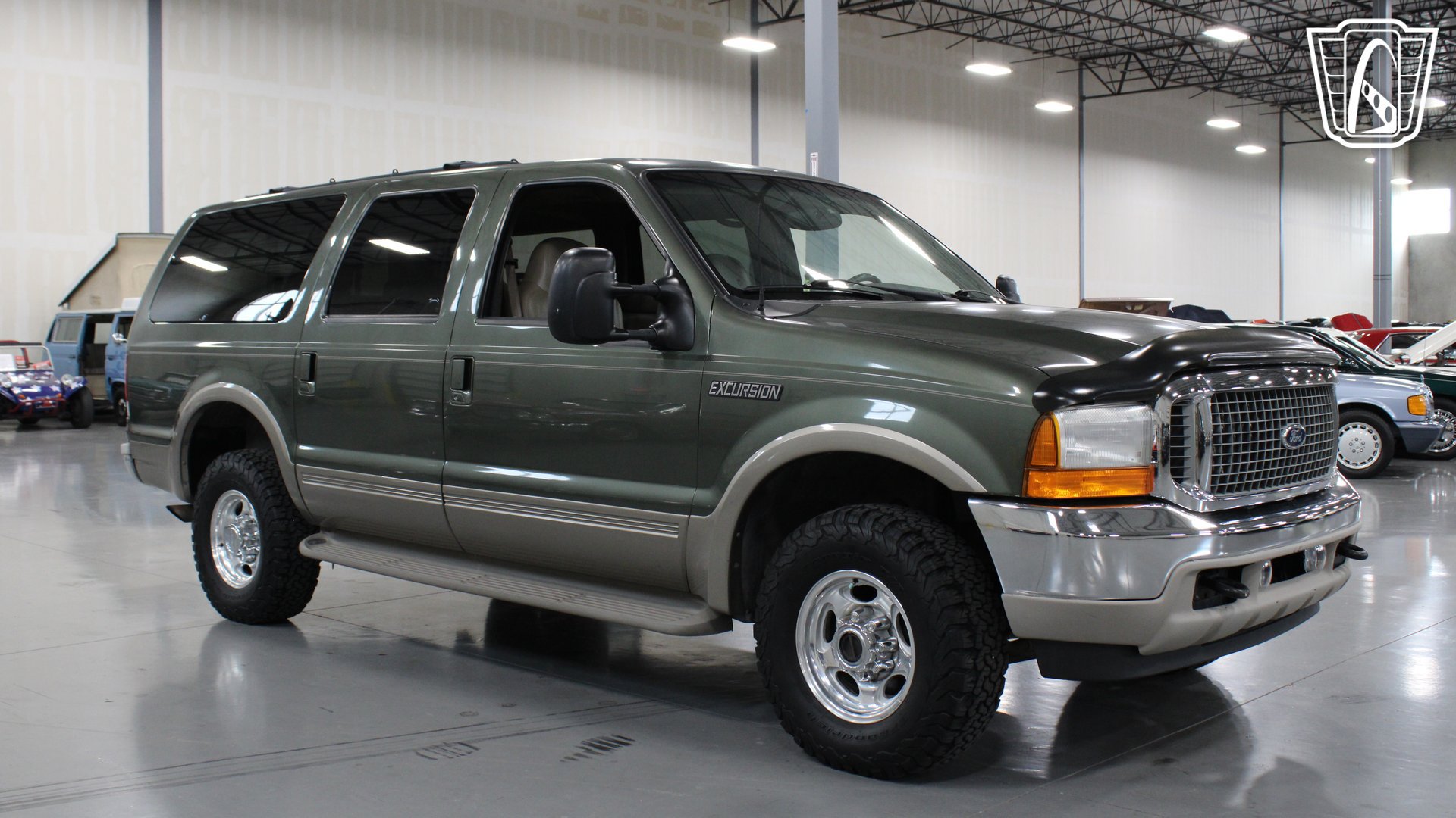 Used 2001 Ford Excursion Limited AWD/4WD image 9