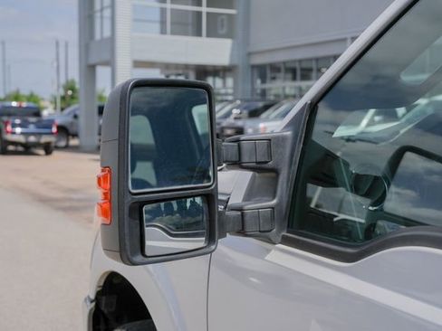 Used 2015 Ford F250 Lariat w/ Lariat Ultimate Package AWD/4WD image 16