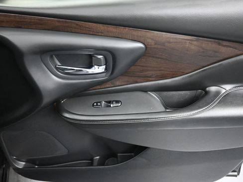 Used 2019 Nissan Murano Platinum FWD image 39