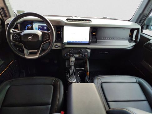 Used 2022 Ford Bronco Badlands image 14