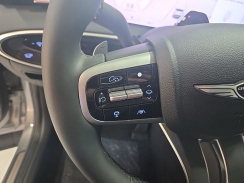 New 2026 Genesis GV70 2.5T AWD/4WD image 15