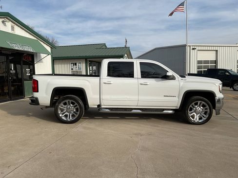 Used 2016 GMC Sierra 1500 SLE AWD/4WD image 2