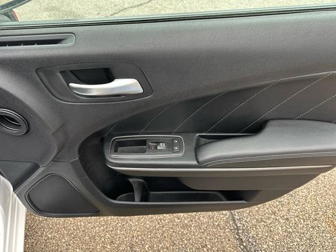 Used 2015 Dodge Charger SXT w/ AWD Plus Group image 20