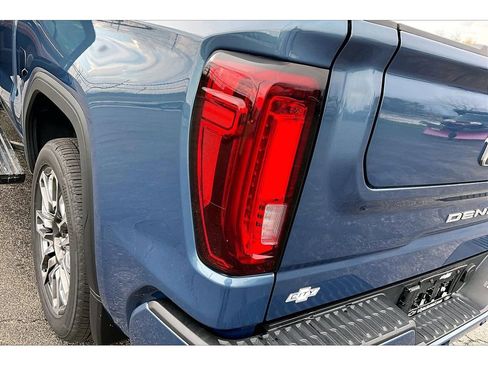 Used 2025 GMC Sierra 1500 Denali Ultimate AWD/4WD image 30