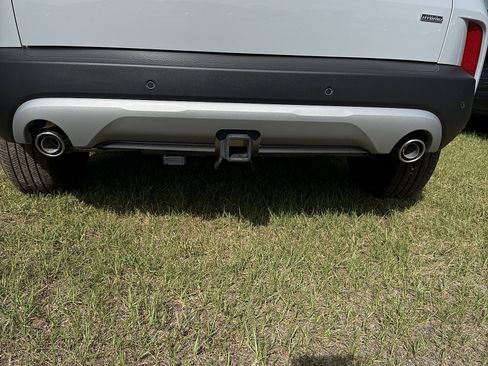 New 2026 Ford Escape SE w/ PHEV Premium Package FWD image 9