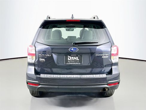 Used 2017 Subaru Forester 2.5i Premium w/ All-Weather Package image 12