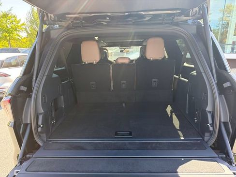 New 2027 Lincoln Navigator L Black Label AWD/4WD image 19