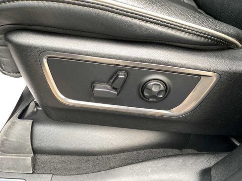 Used 2019 RAM 1500 Limited AWD/4WD image 18