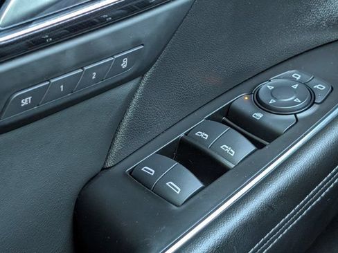 Used 2023 Buick Envision Essence w/ Technology Package I FWD image 23