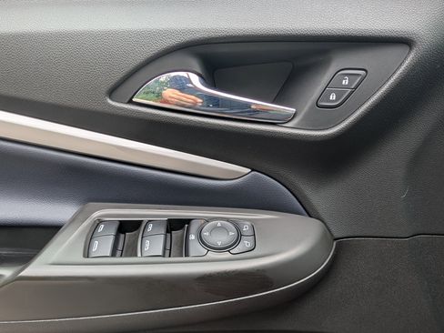 Used 2022 Chevrolet Bolt EUV Premier w/ Launch Edition FWD image 16