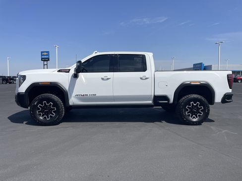 Certified 2025 GMC Sierra 2500 AT4X AWD/4WD image 2