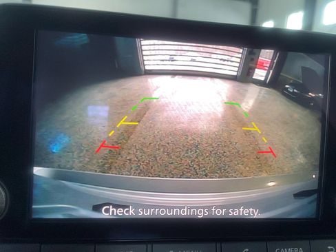 Used 2023 Nissan Altima 2.5 SV FWD image 7