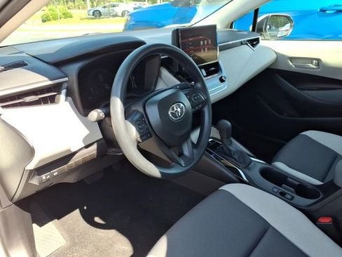 Used 2026 Toyota Corolla LE FWD image 14
