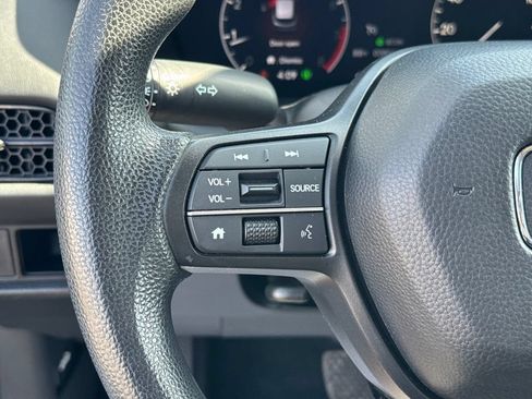 Certified 2024 Honda HR-V LX image 16