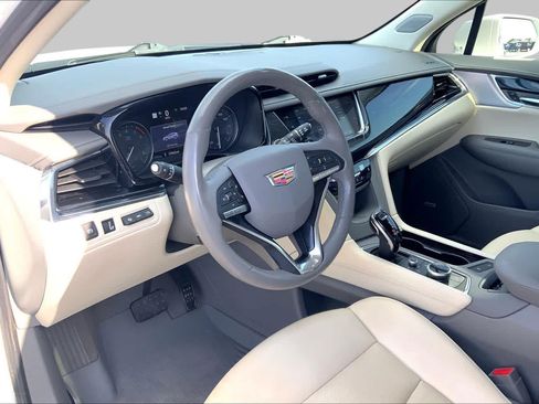 Used 2020 Cadillac XT6 Premium Luxury FWD image 18