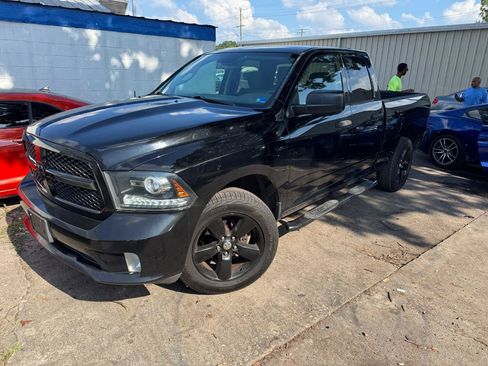 Used 2014 RAM 1500 Express w/ Black Ram 1500 Express Group AWD/4WD image 2