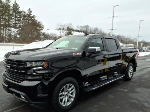 Certified 2021 Chevrolet Silverado 1500 RST w/ Convenience Package II image 3