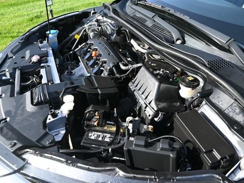 Used 2019 Honda HR-V EX image 16