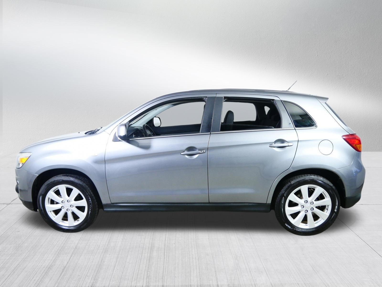 Used 2014 Mitsubishi Outlander Sport SE AWD/4WD image 4