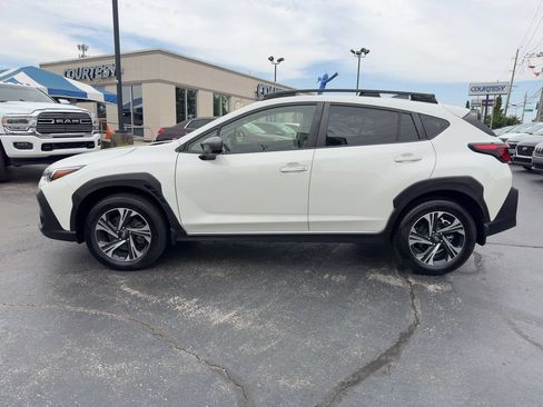 Used 2024 Subaru Crosstrek 2.0i Premium AWD/4WD image 8