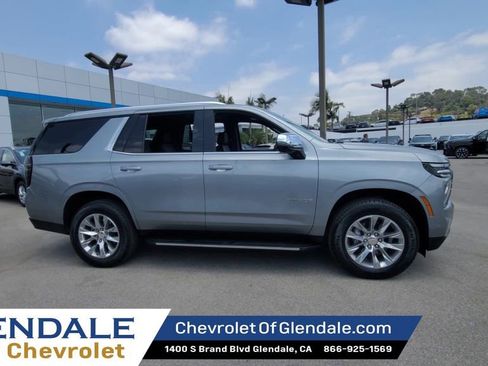 Certified 2025 Chevrolet Tahoe Premier AWD/4WD image 2