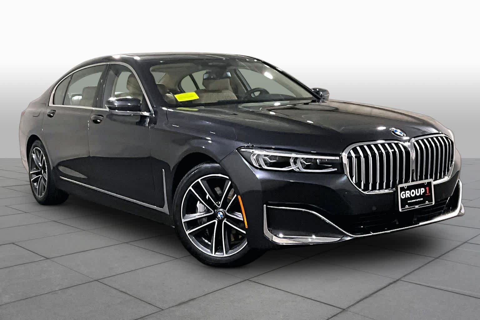 Used 2022 BMW 750i xDrive AWD/4WD image 2