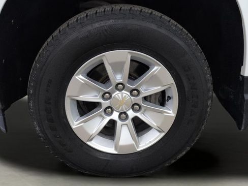 Used 2022 Chevrolet Silverado 1500 LT w/ Protection Package AWD/4WD image 32