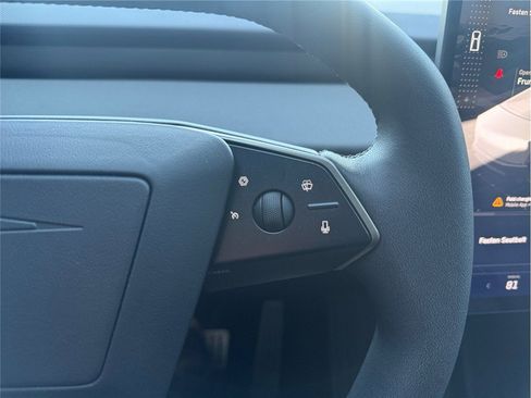 Used 2025 Tesla Cybertruck AWD Crew Cab image 21