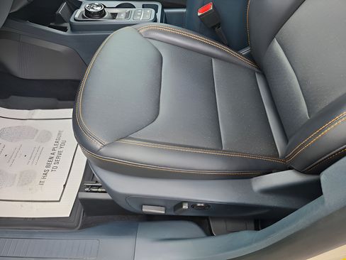 Certified 2025 Ford Maverick Tremor AWD/4WD image 18
