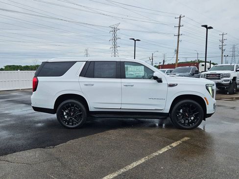 New 2026 GMC Yukon Elevation w/ Elevation Premium Package AWD/4WD image 7