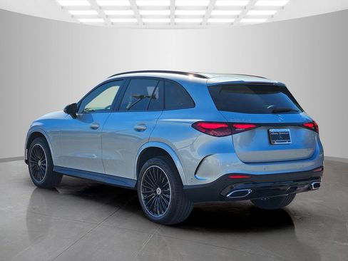 Used 2026 Mercedes-Benz GLC 300 image 4