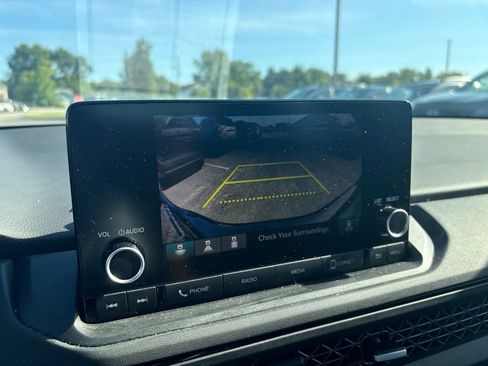 Used 2023 Honda Accord EX image 22