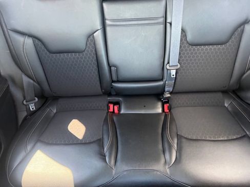Used 2018 Jeep Compass Latitude AWD/4WD image 36