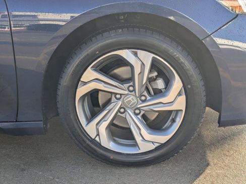 Used 2019 Honda Accord EX image 11