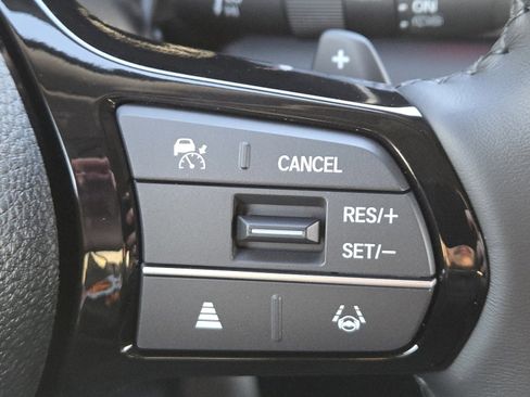 Used 2025 Honda Pilot EX-L image 5