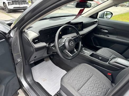 Certified 2025 Nissan Kicks SV AWD/4WD image 54