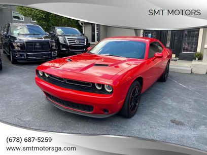 Used 2016 Dodge Challenger SXT