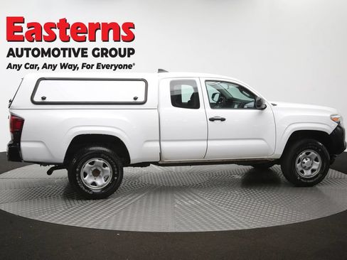 Used 2018 Toyota Tacoma SR RWD image 42