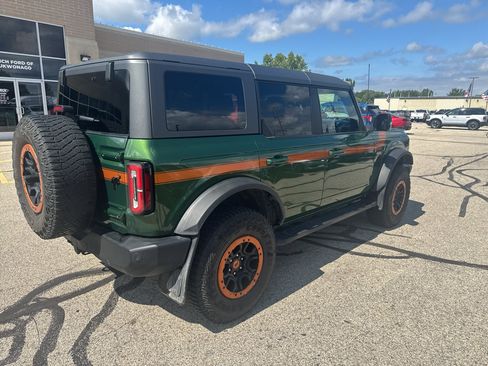 Used 2023 Ford Bronco Outer Banks w/ Sasquatch Package AWD/4WD image 2
