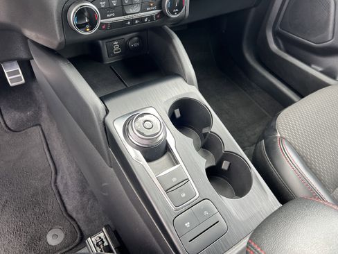 Used 2024 Ford Escape ST-Line AWD/4WD image 8