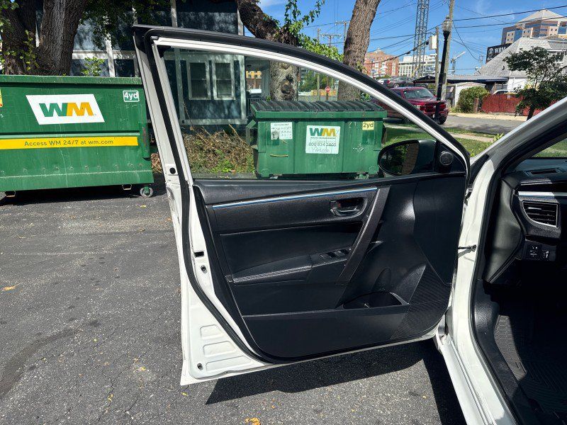 Used 2015 Toyota Corolla S w/ Driver Convenience Package FWD image 10
