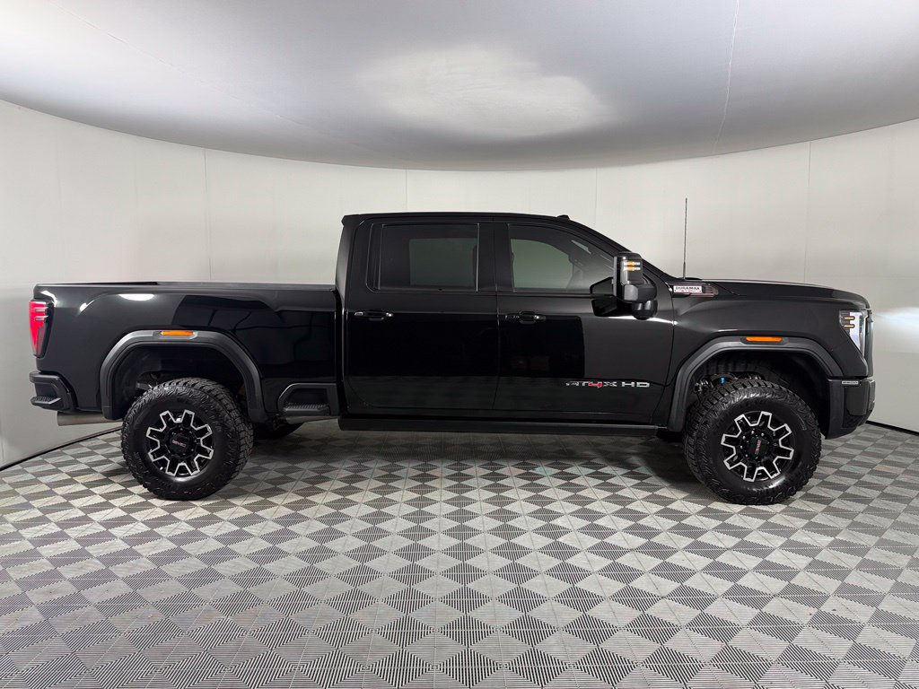 Used 2026 GMC Sierra 2500 AT4X AWD/4WD image 5