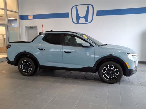 Certified 2022 Hyundai Santa Cruz SEL w/ Activity Package image 2