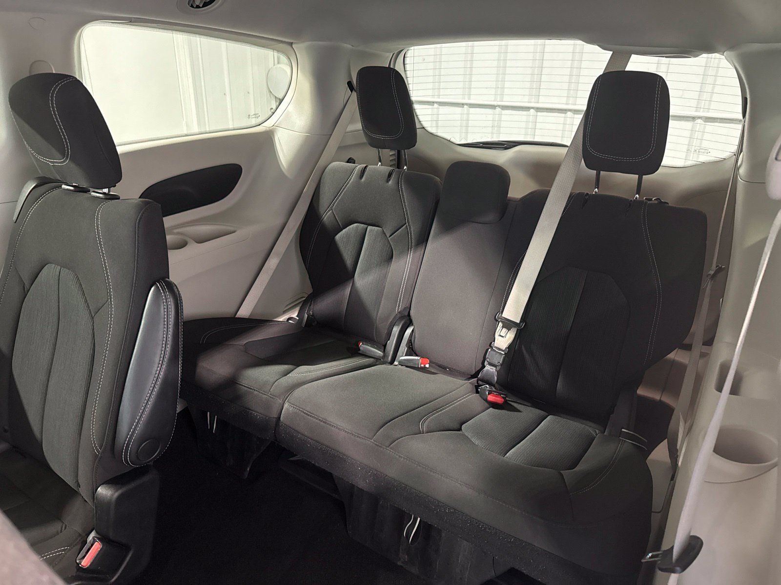 Used 2023 Chrysler Voyager LX FWD image 22