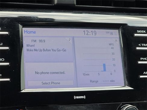 Used 2020 Toyota Camry SE image 14