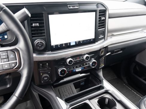 Used 2025 Ford F350 Platinum w/ FX4 Off-Road Package AWD/4WD image 3