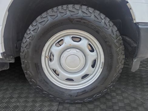 Used 2022 Ford F150 XL w/ Equipment Group 101A High AWD/4WD image 37