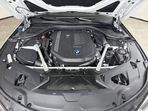 Used 2025 BMW 840i xDrive Convertible AWD/4WD image 21