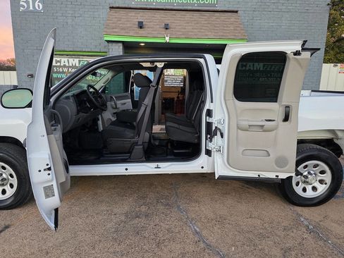 Used 2013 Chevrolet Silverado 1500 W/T image 30